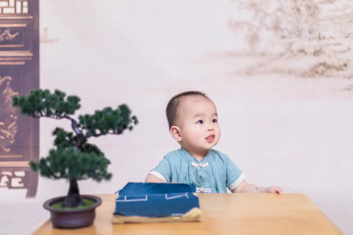 锦州五个月宝宝可以站吗 锦州五个月宝宝可以站吗